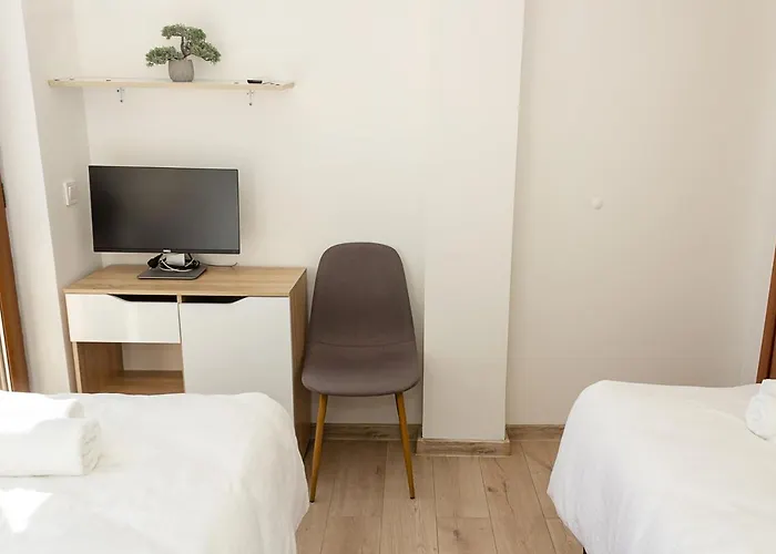 Apartment Spacious 3bd Flat With Large Terrace & Sea View By Flat Mаnager